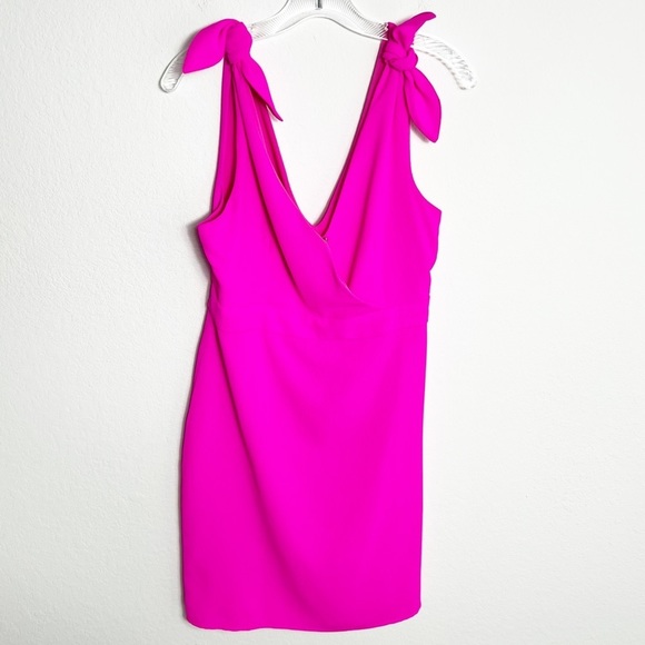GILLI PINK V-NECK BOW SHOULDER MINI WOMEN DRESS SIZE LARGE - Picture 3 of 8